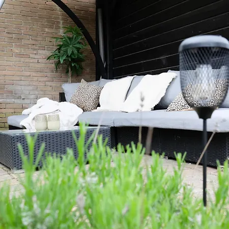 24 - Aan Zee - Met Eigen Tuin Noordwijk