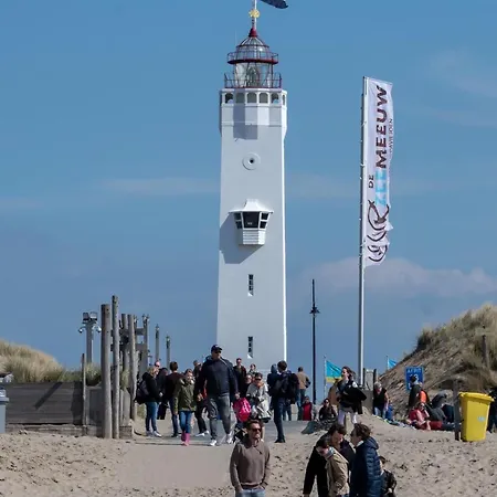 24 - Aan Zee - Met Eigen Tuin