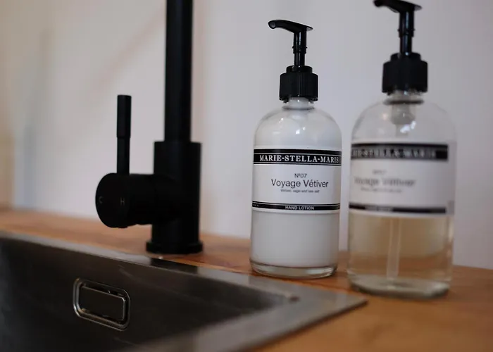 24 - Aan Zee - Met Eigen Tuin