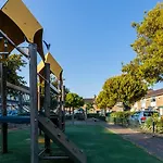 24 - Aan Zee - Met Eigen Tuin