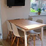 Ferienhaus 24 - Aan Zee - Met Eigen Tuin
