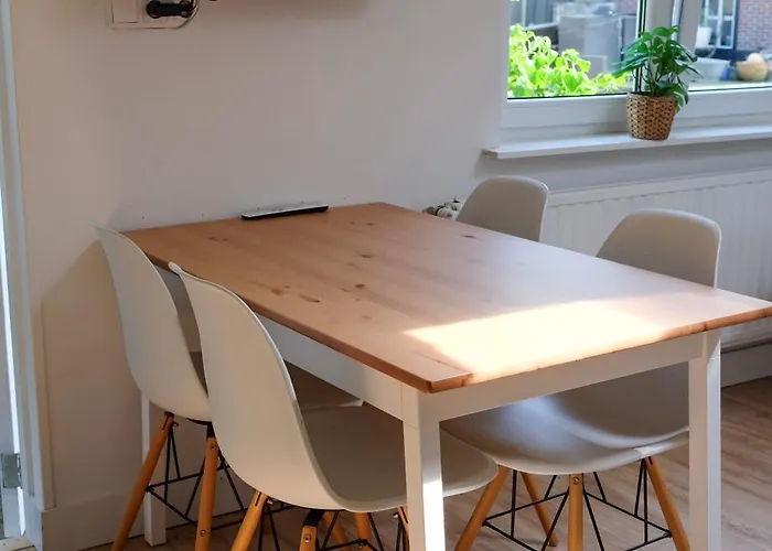 بيت للعطل 24 - Aan Zee - Met Eigen Tuin