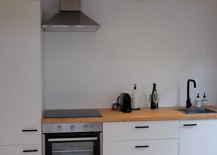 24 - Aan Zee - Met Eigen Tuin *